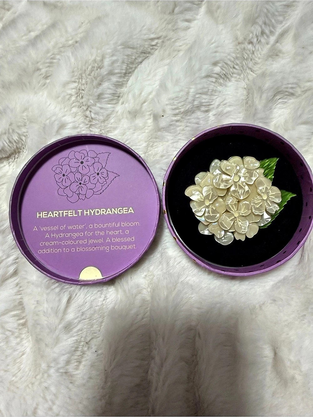 Ernstwilder Heartfelt Hydrangea Floral Brooch Purple & White Like New